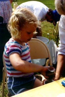 1987b-04-f-P.jpg
