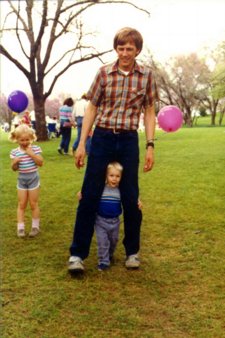 1987-04-b-P.jpg